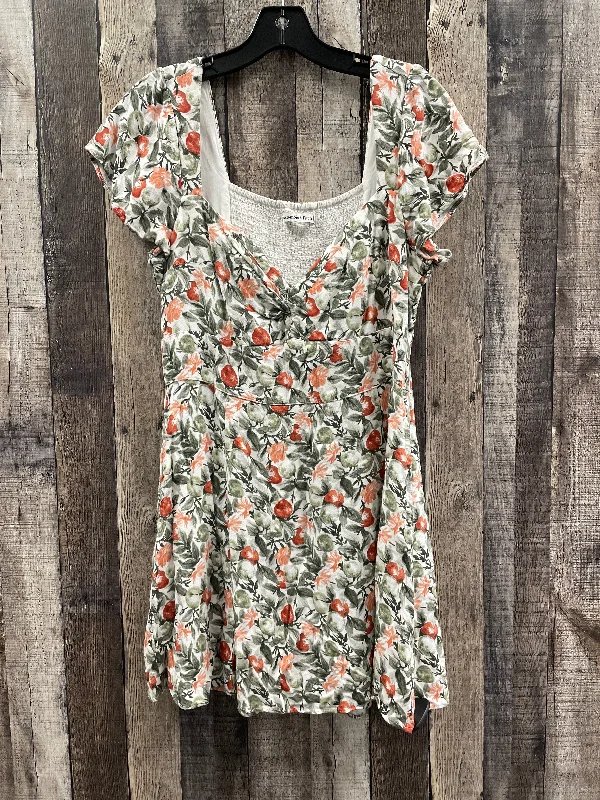 Dress Casual Short By Abercrombie And Fitch In Multi-colored, Size: L