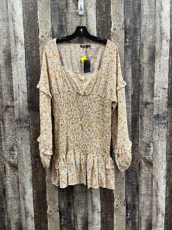 Dress Casual Short By Nasty Gal In Floral Print, Size: M