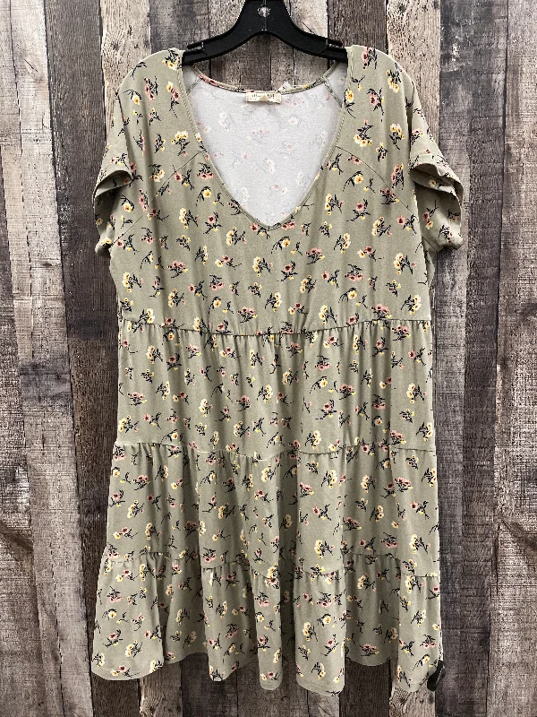 Dress Casual Short By Ultra Flirt In Multi-colored, Size: 2x