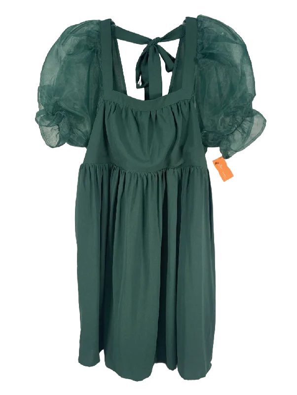 Dress Casual Short By Entro  Size: S