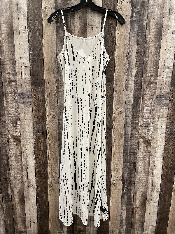 Dress Casual Maxi By Cmf In White, Size: S