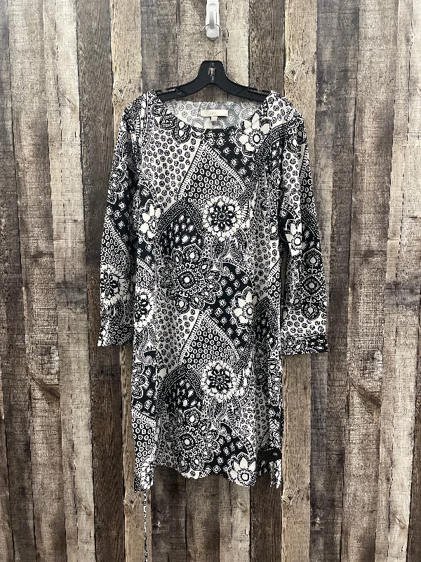 Dress Casual Short By Loft In Black & White, Size: L