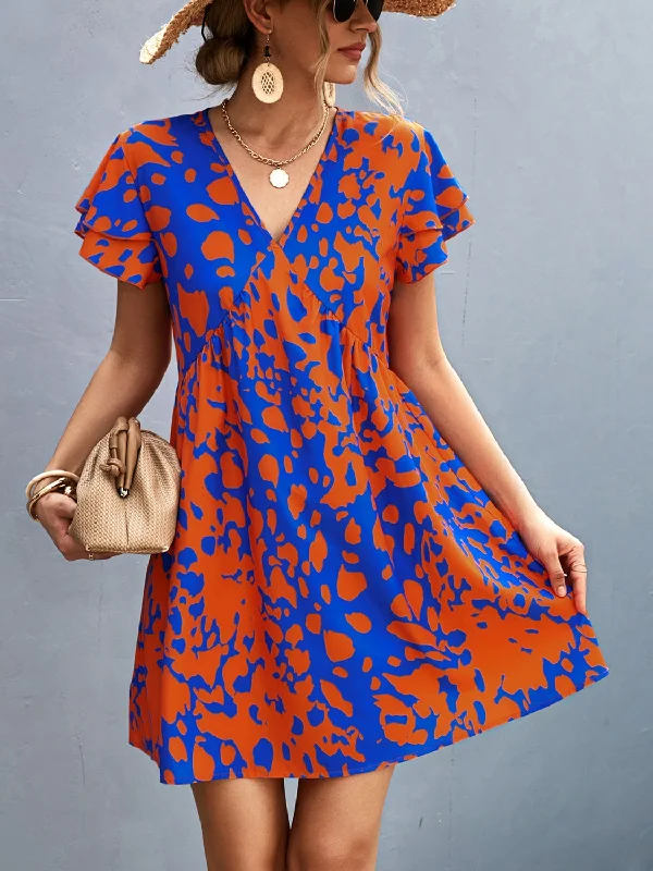 Ruffled Printed V-Neck Short Sleeve Mini Dress in Orange-Red Trendy Wraparound Mini Dress Ruffled Printed V-Neck Short Sleeve Mini Dress in Orange-Red Trendy Wraparound Mini Dress