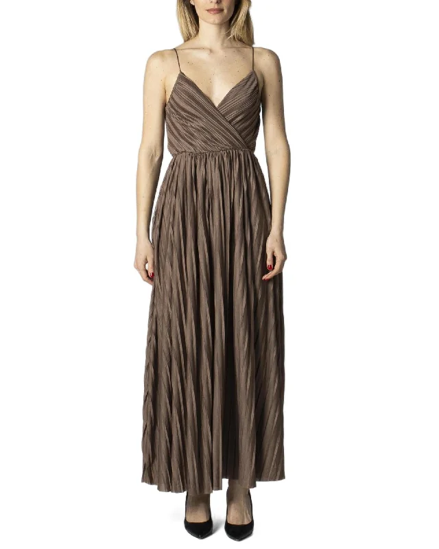 Only Pleated Maxi Dress Comfortable Pleated Maxi Dress