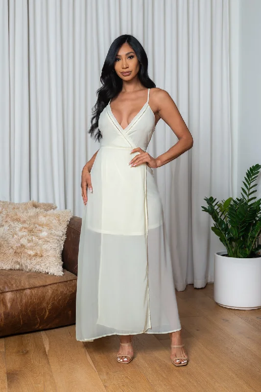 V-Neck Spaguetti Strap Maxi Dress w/Half Lining (175908) Stylish Maxi Dress with Frills V-Neck Spaguetti Strap Maxi Dress w/Half Lining (175908) Stylish Maxi Dress with Frills