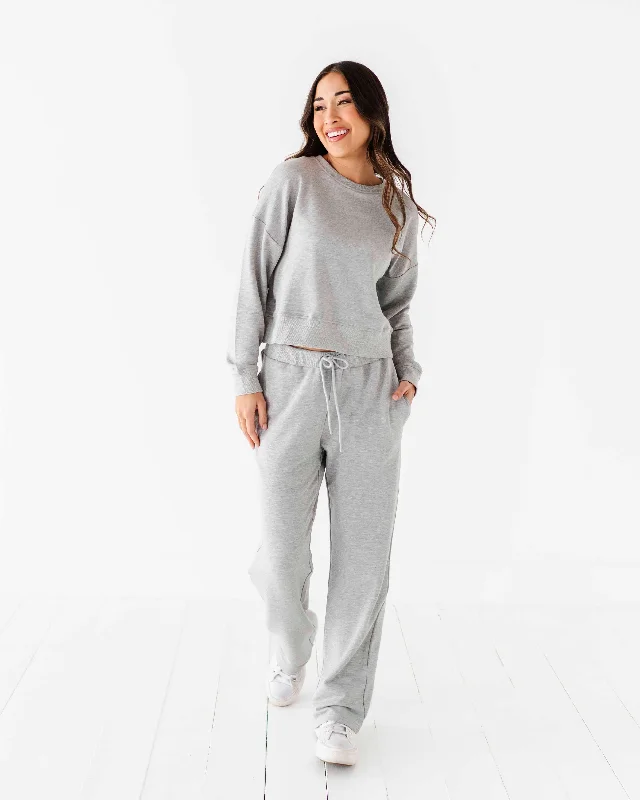 Women's Cropped Sweatshirt & Wide Leg Jogger Pants Set - Heather Grey Hoodie with Drawcord Adjustable Secure